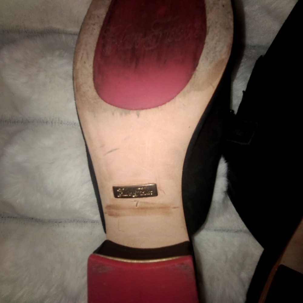 Gold and Black Mules with Metal Accent CLAIRE FLOWERS Jayme in Black Leather - Picture 8 of 8